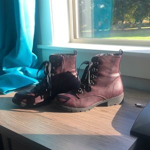 Maroon hightop boots